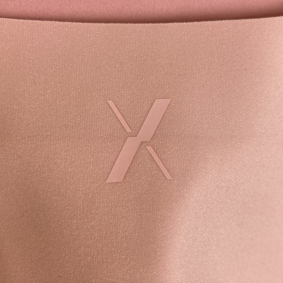 Knix Revolution Adjustable Pullover Bra Sz M Rose Water Baby Pink Everyday Bra - Picture 12 of 15